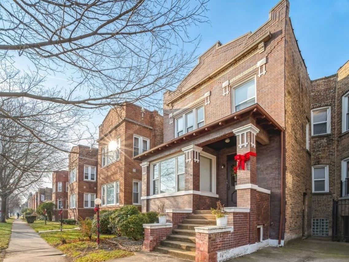 7120 S Eberhart Ave., Chicago, IL 60619