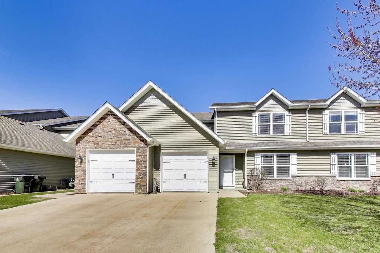 1715 W River St., Dixon, IL 61021