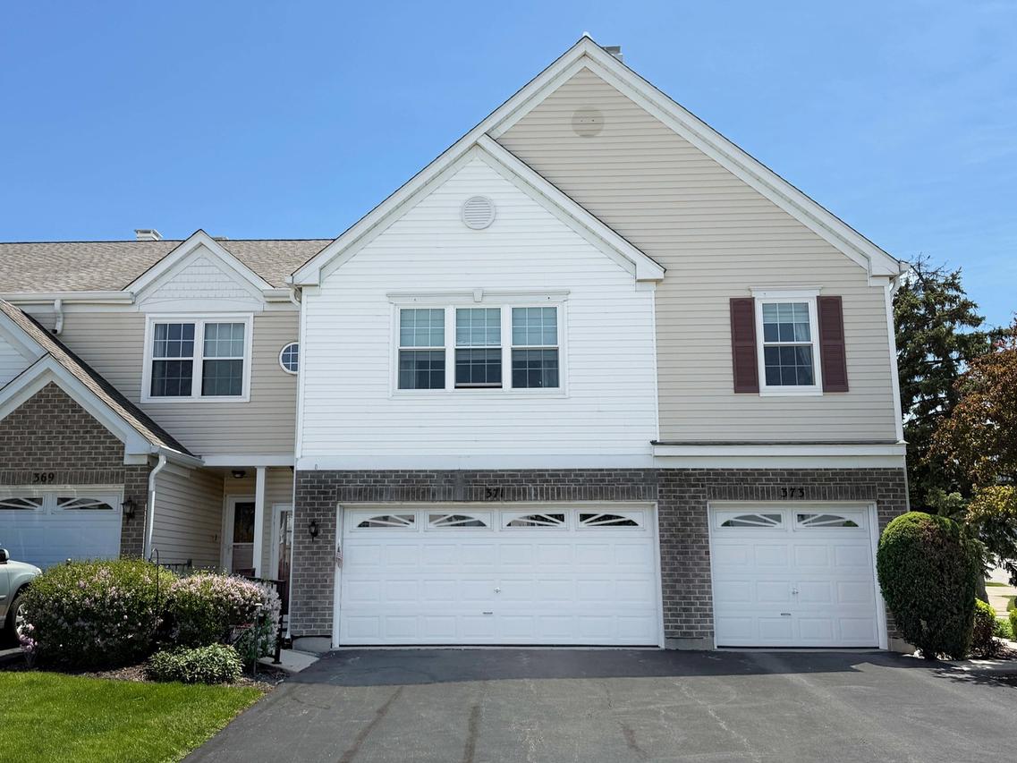 371 Gazebo Ln., Lombard, IL 60148