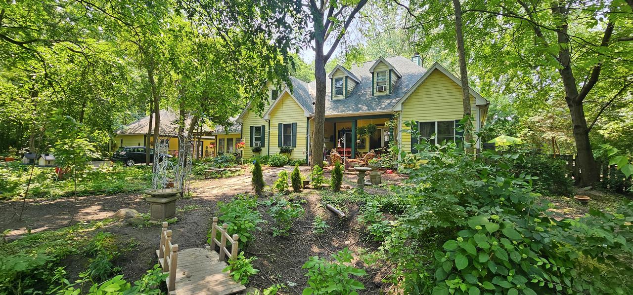 2S720 Nelson Lake Rd., Batavia, IL 60510