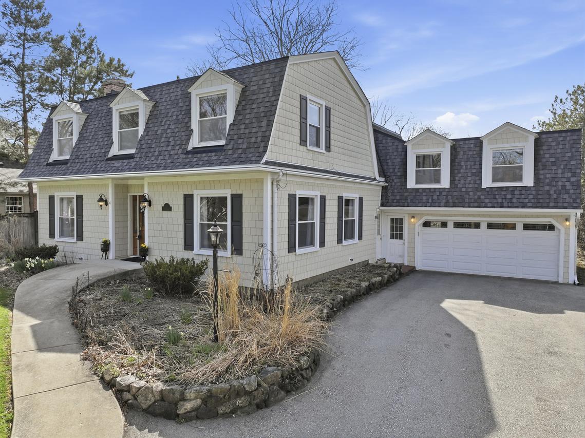 14 Timber Ln., Northbrook, IL 60062