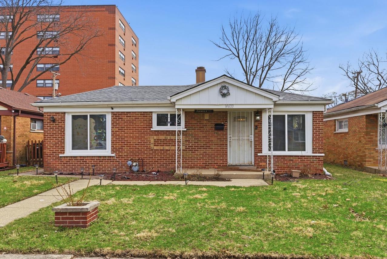14633 Edbrooke Ave., Dolton, IL 60419