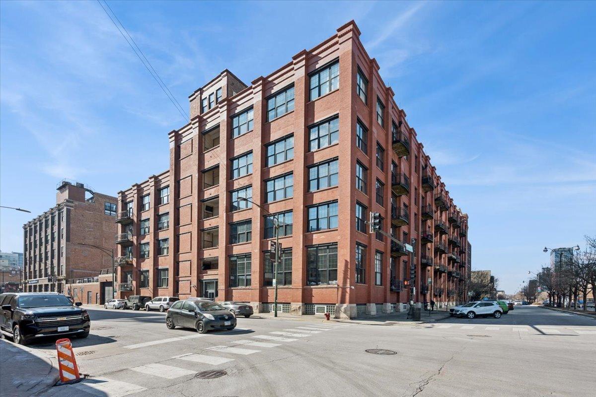 1000 W Washington Blvd. #336, Chicago, IL 60607