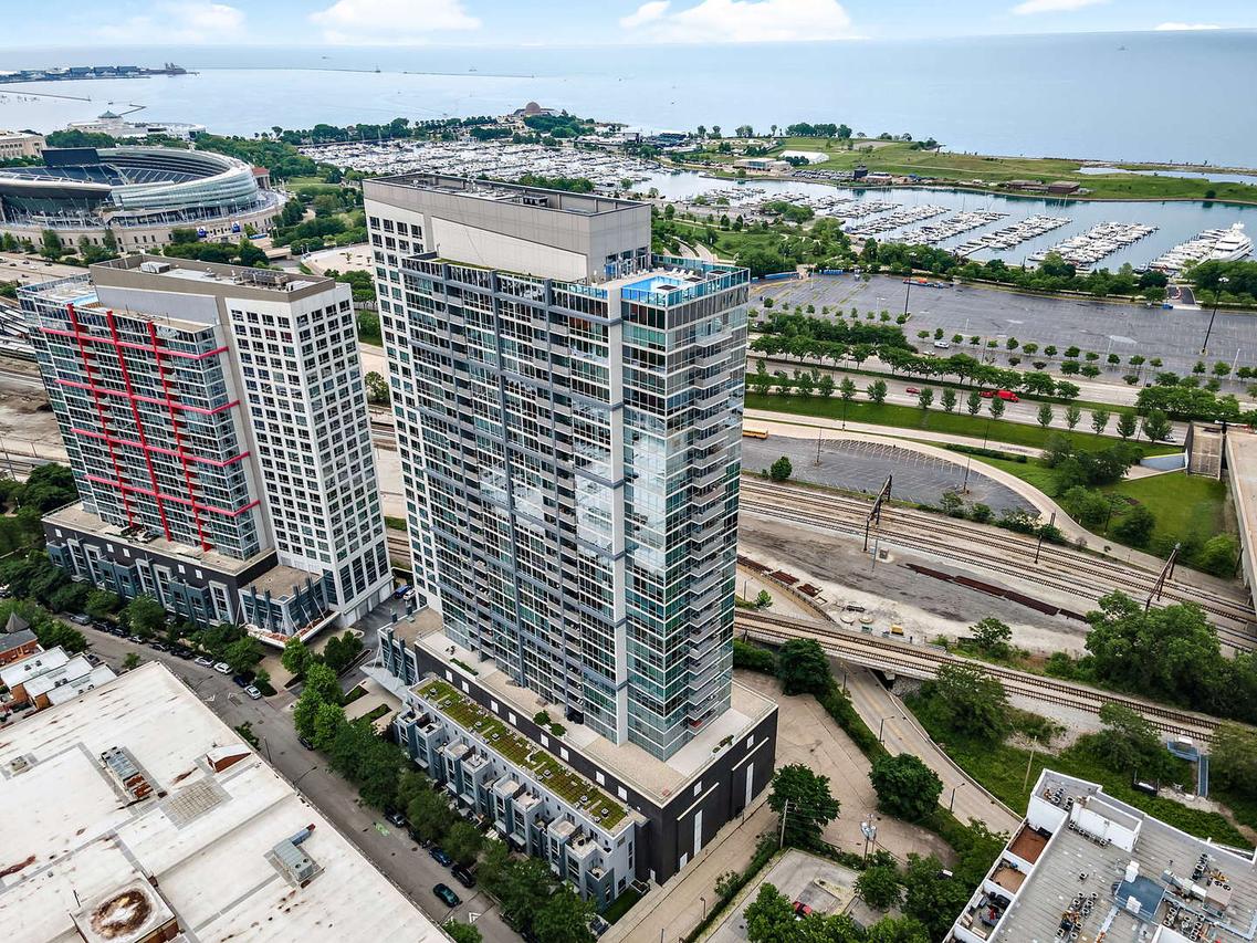 1901 S Calumet Ave. #801, Chicago, IL 60616