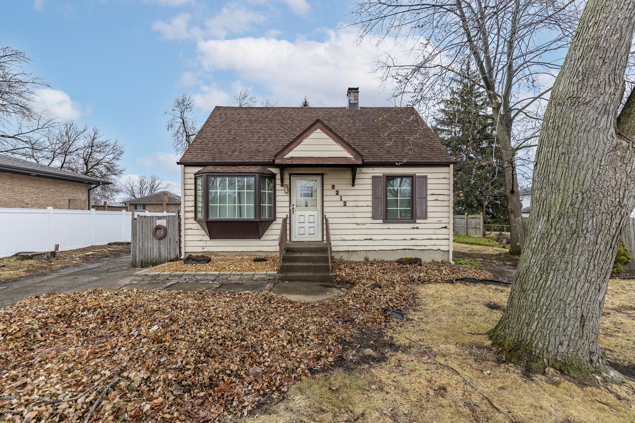 6212 W 92nd Pl., Oak Lawn, IL 60453