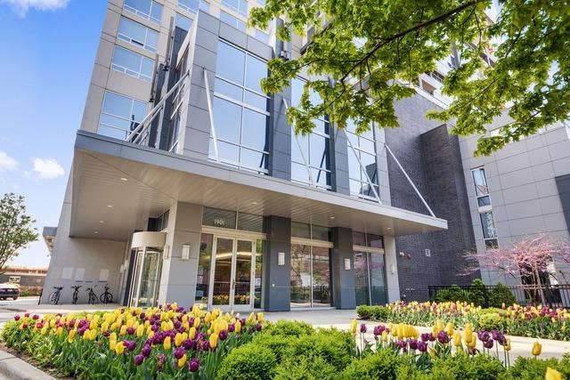 1901 S Calumet Ave. #2303, Chicago, IL 60616