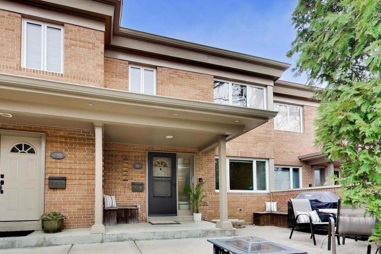 342 Park Ave., Highland Park, IL 60035