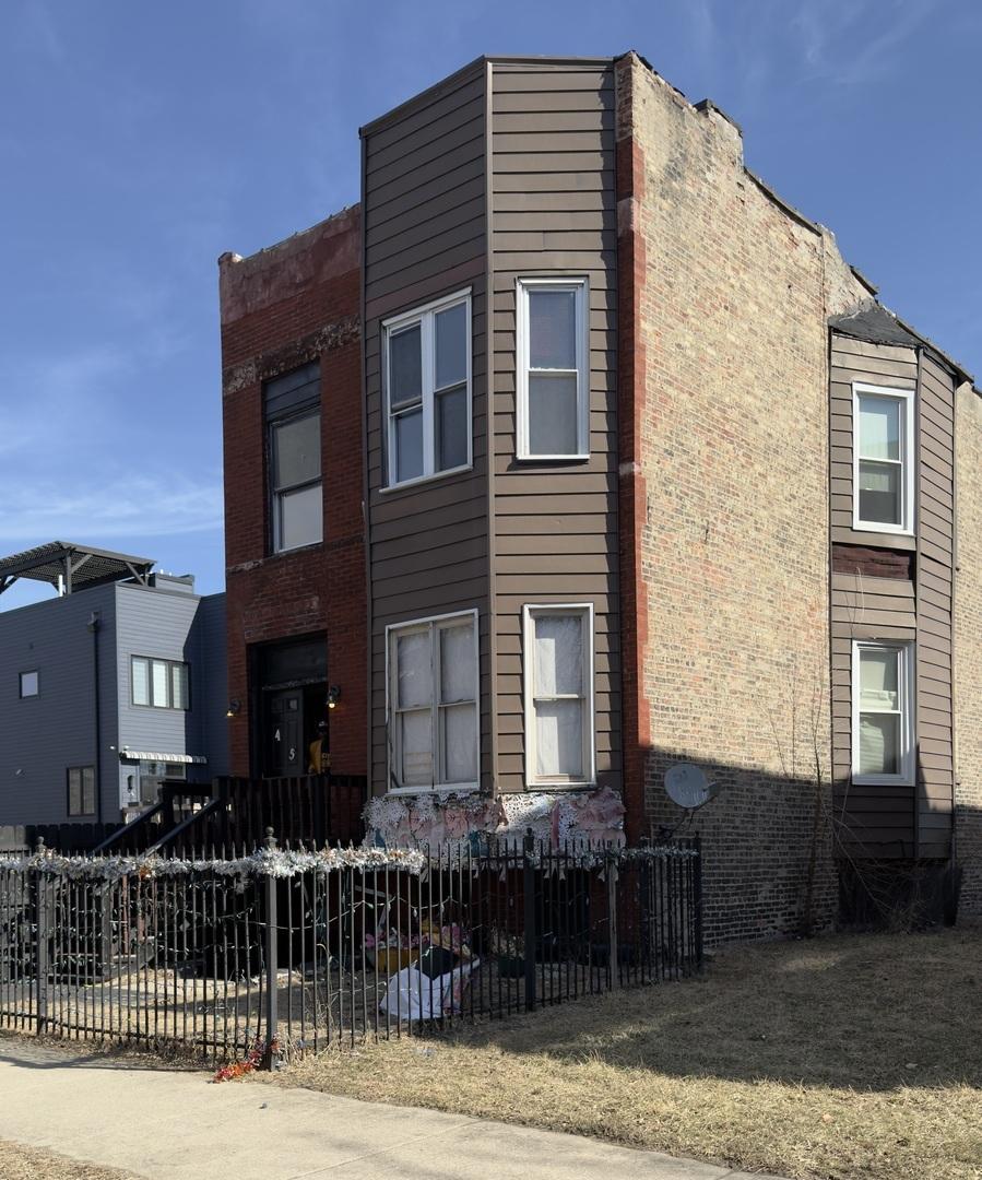 [Address Hidden by Seller], Chicago, IL 60653