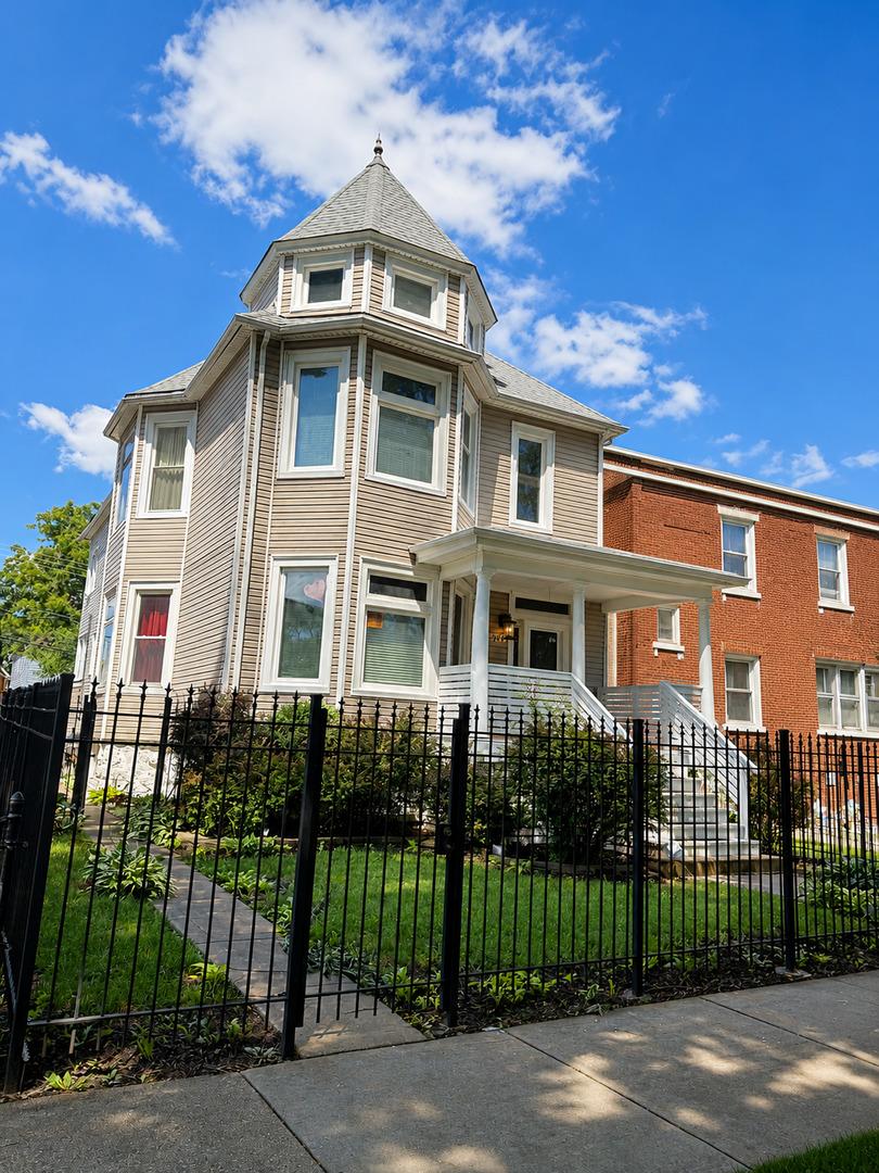 [Address Hidden by Seller], Chicago, IL 60644
