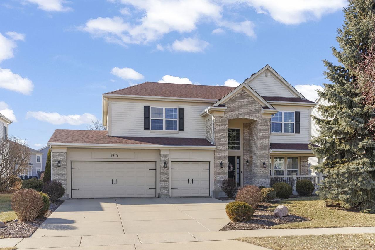 9711 Aberdeen Ln., Huntley, IL 60142