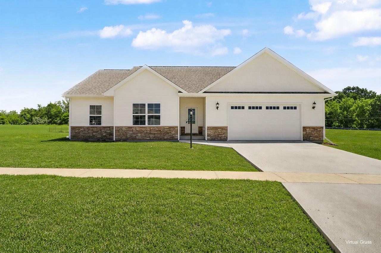 602 N Beacon Hill Cir., Urbana, IL 61802