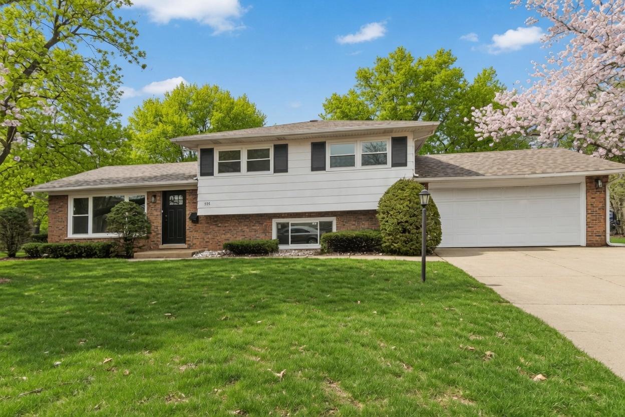 555 N Cherry Dr., Glenwood, IL 60425