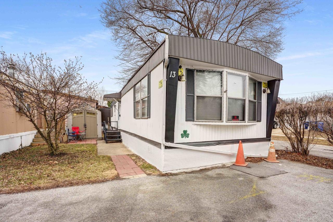 2993 Curtis St. #13, Des Plaines, IL 60018