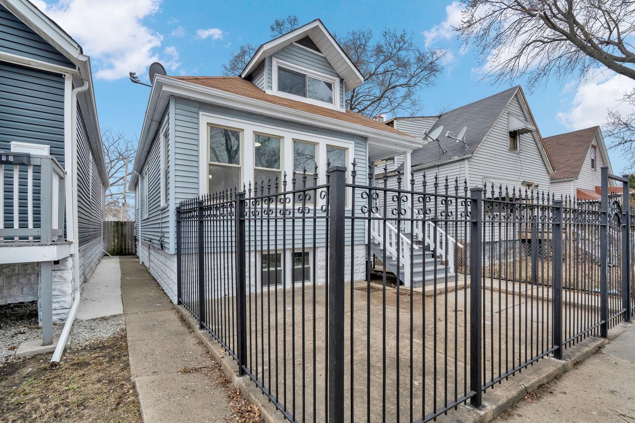 5756 S Seeley Ave., Chicago, IL 60636