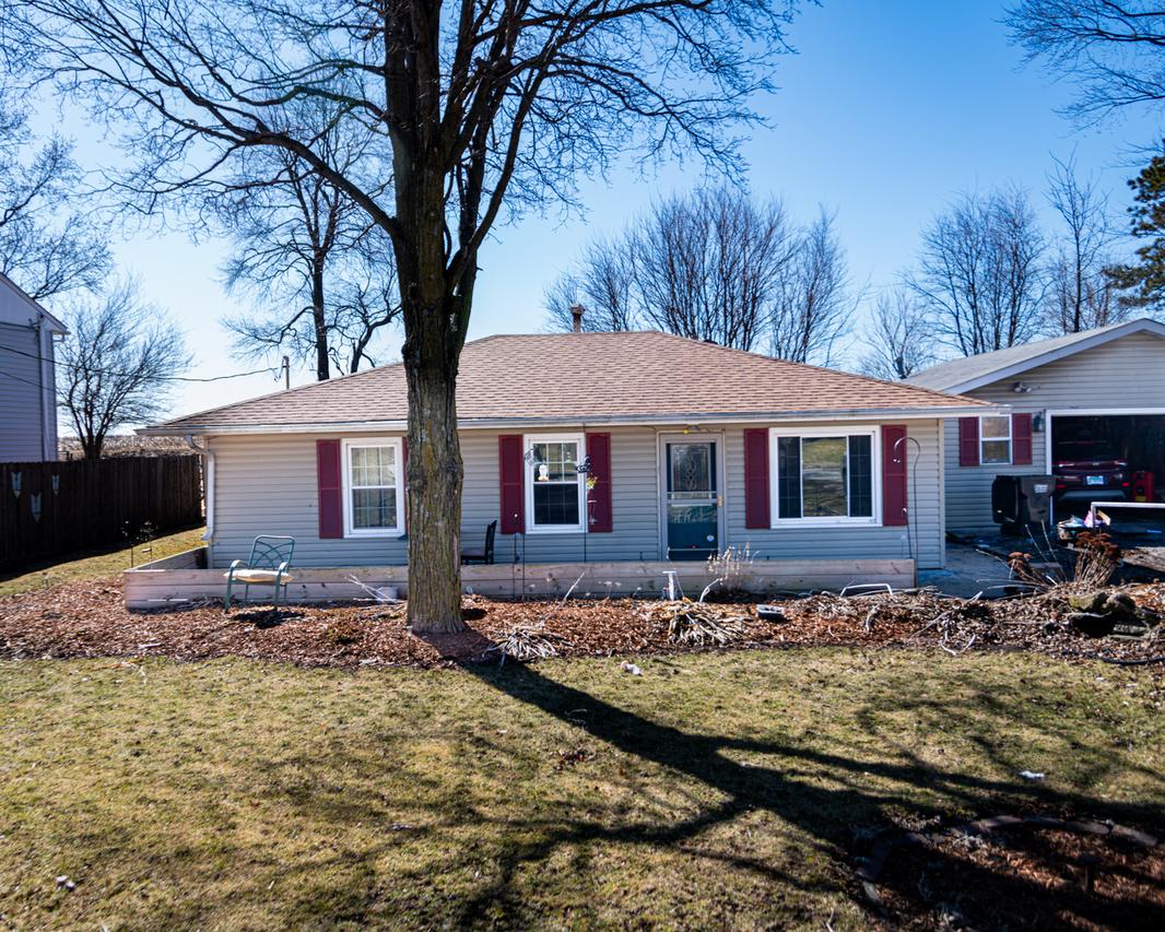 13610 137th Ave., Taylor Ridge, IL 61284