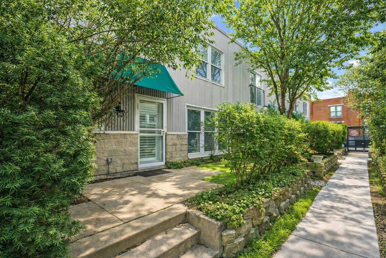 1300 W Altgeld St. #103, Chicago, IL 60614