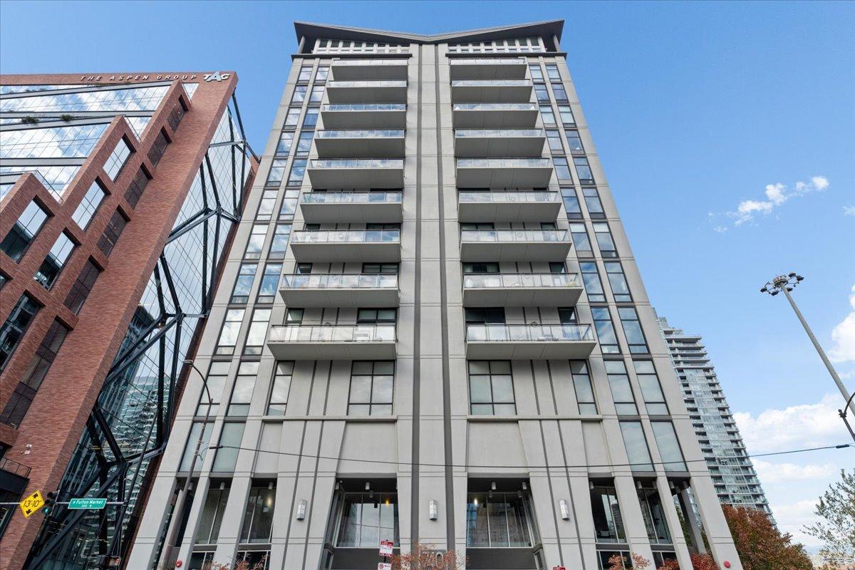 740 W Fulton St. #503, Chicago, IL 60661