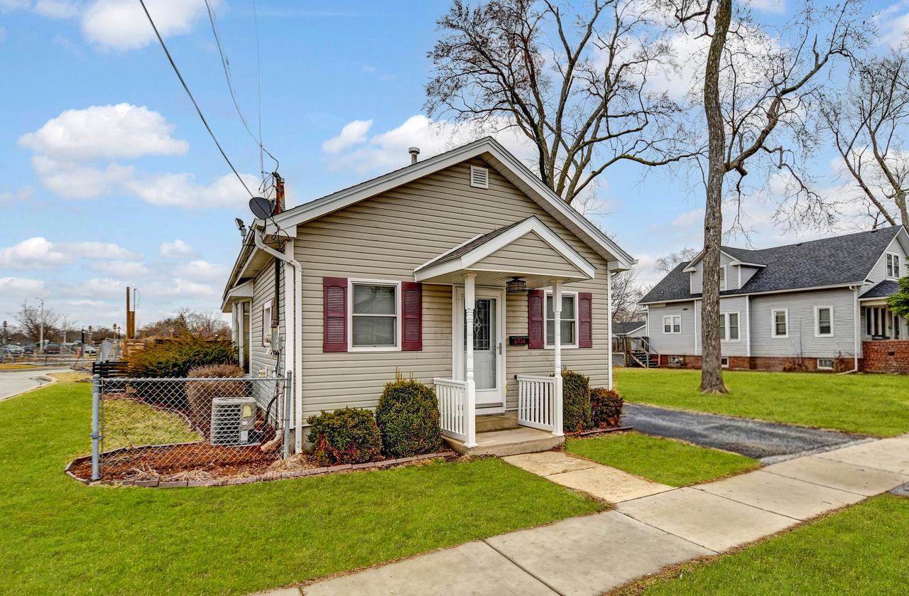 6724 W 174th St., Tinley Park, IL 60477