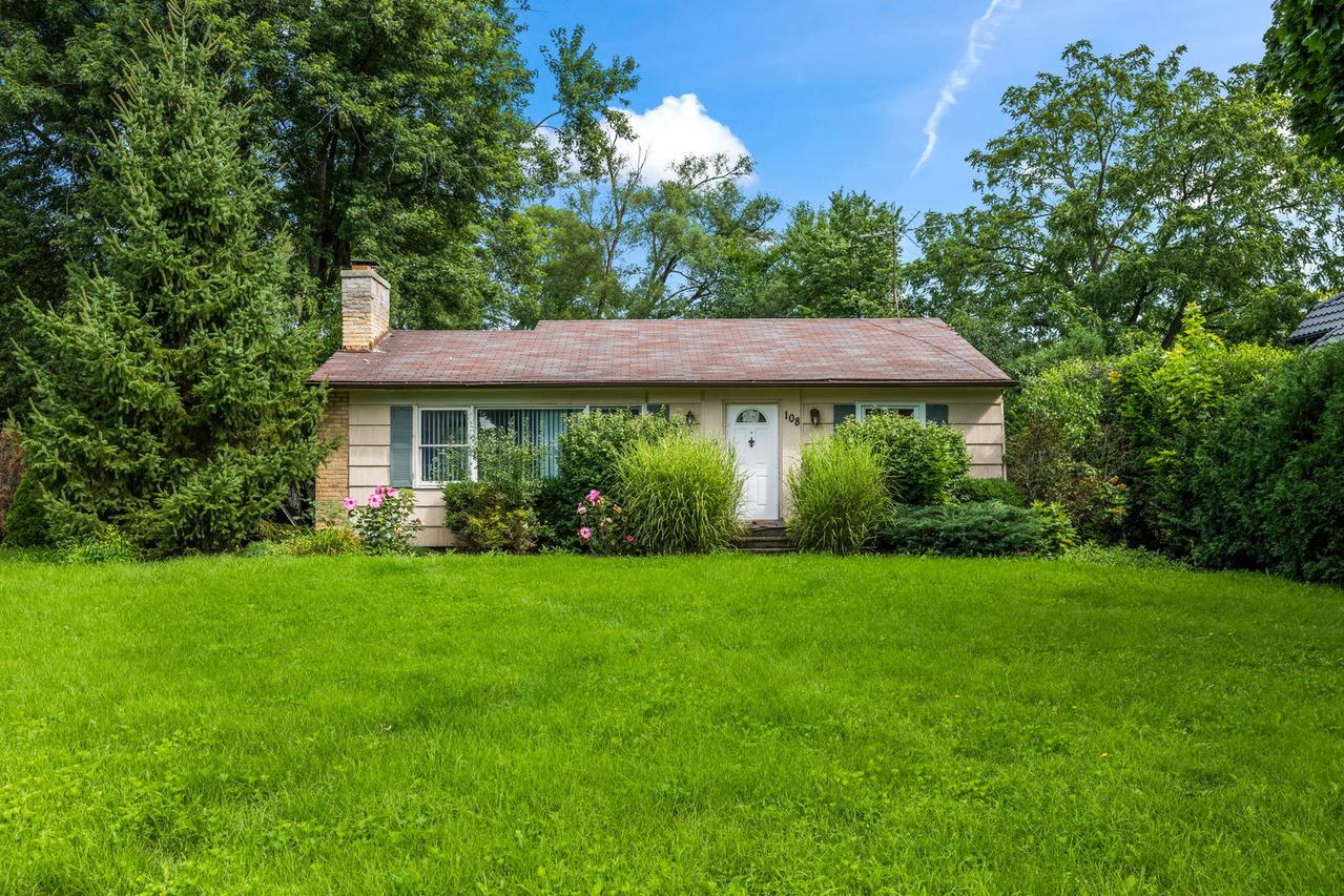108 South Pkwy., Prospect Heights, IL 60070