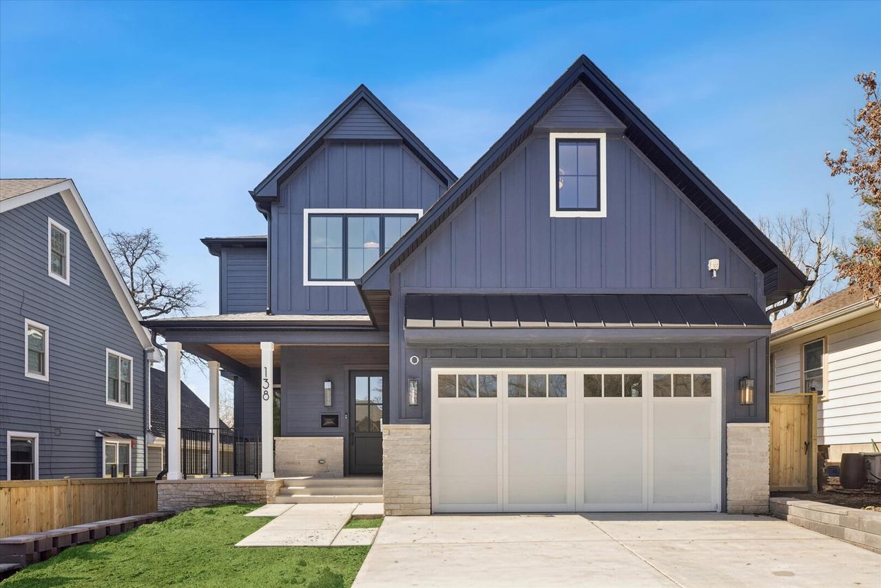 138 N Prospect Ave., Clarendon Hills, IL 60514