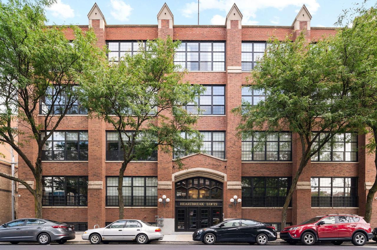 17 N Loomis St. #4D, Chicago, IL 60607
