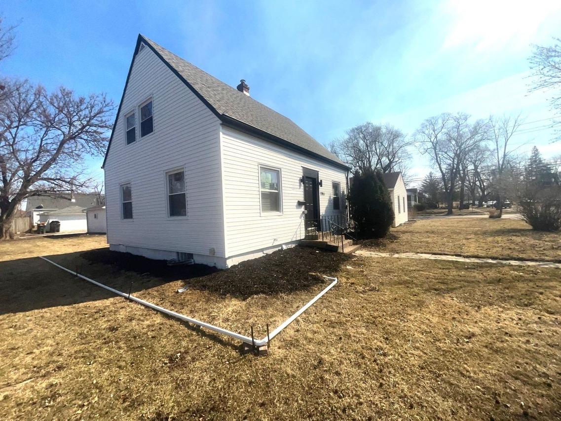 17855 Walter St., Lansing, IL 60438