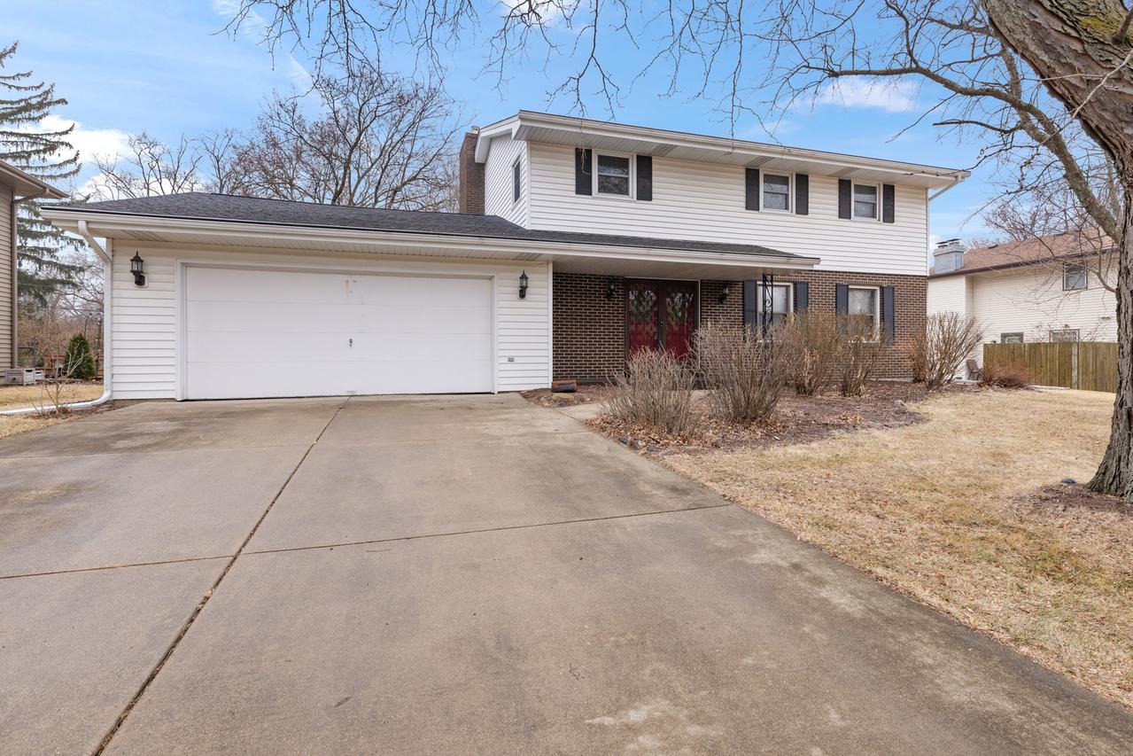 1726 Williamsburg Rd., Rockford, IL 61107
