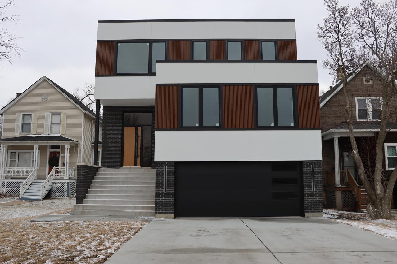 10009 S Beverly Ave., Chicago, IL 60643