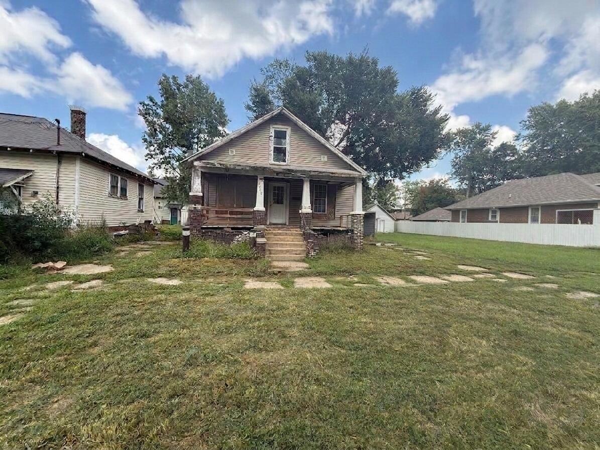 2516 Pine Ave., Mattoon, IL 61938