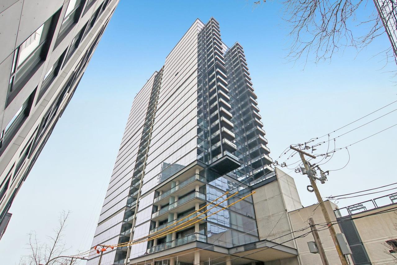 860 W Blackhawk St. #1102, Chicago, IL 60642