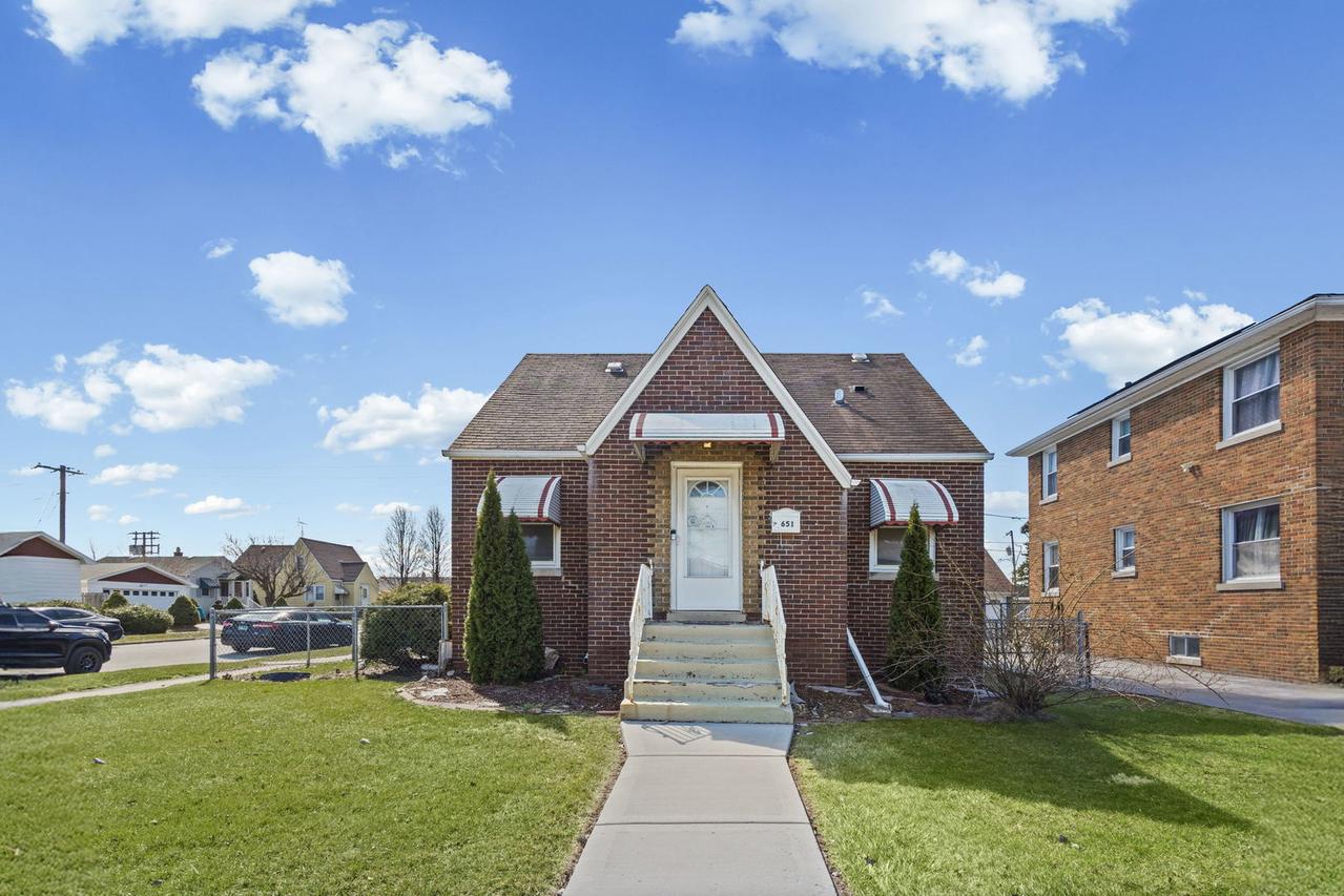 651 Sibley Blvd., Calumet City, IL 60409