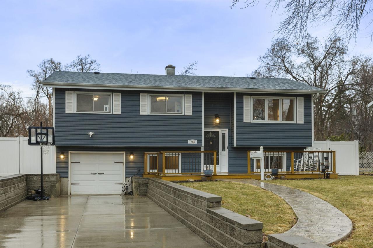 714 E Emerson Ave., Lombard, IL 60148