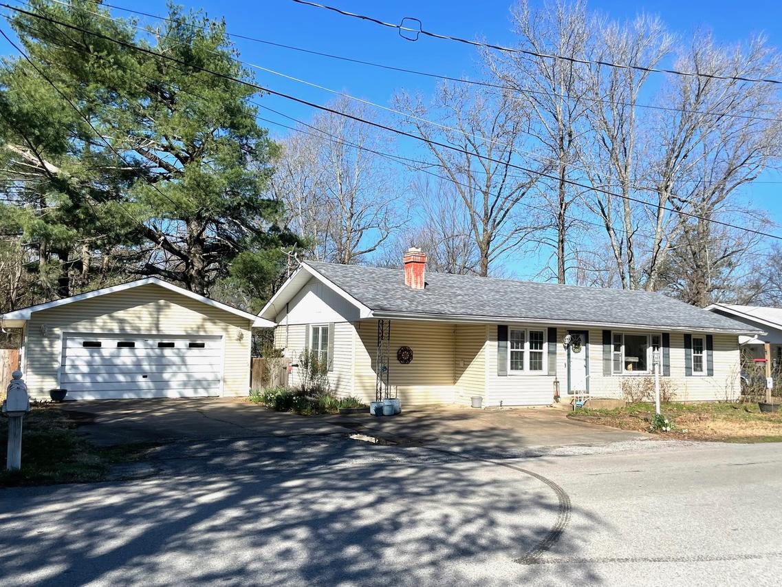 504 N Billy Bryan St., Carbondale, IL 62901