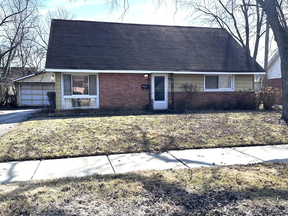 182 Frederick Dr., Chicago Heights, IL 60411