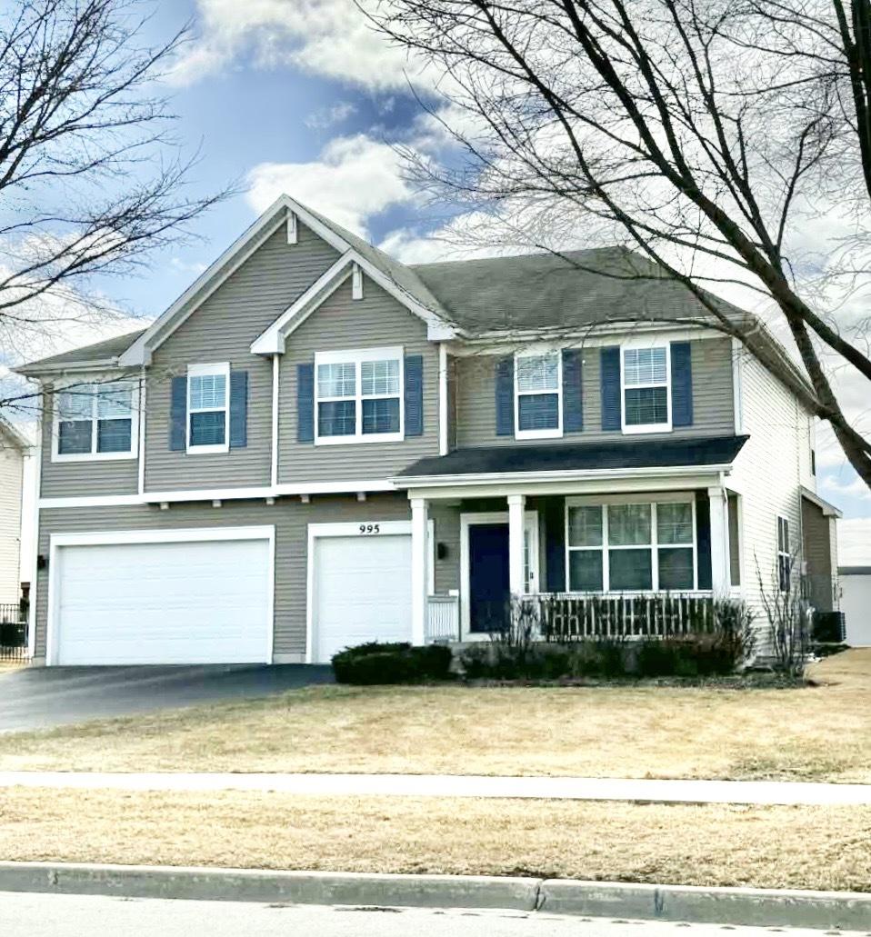 995 Bluff Quarry Dr., South Elgin, IL 60177