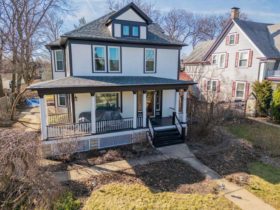 660 Glenwood Ave., Joliet, IL 60435