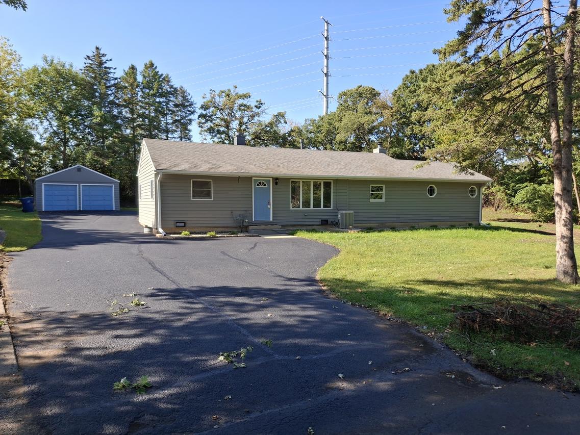 22371 W Terry Dr., Lake Villa, IL 60046