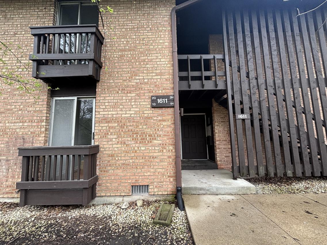 1611 Maple Ter. #113-1G, Lisle, IL 60532