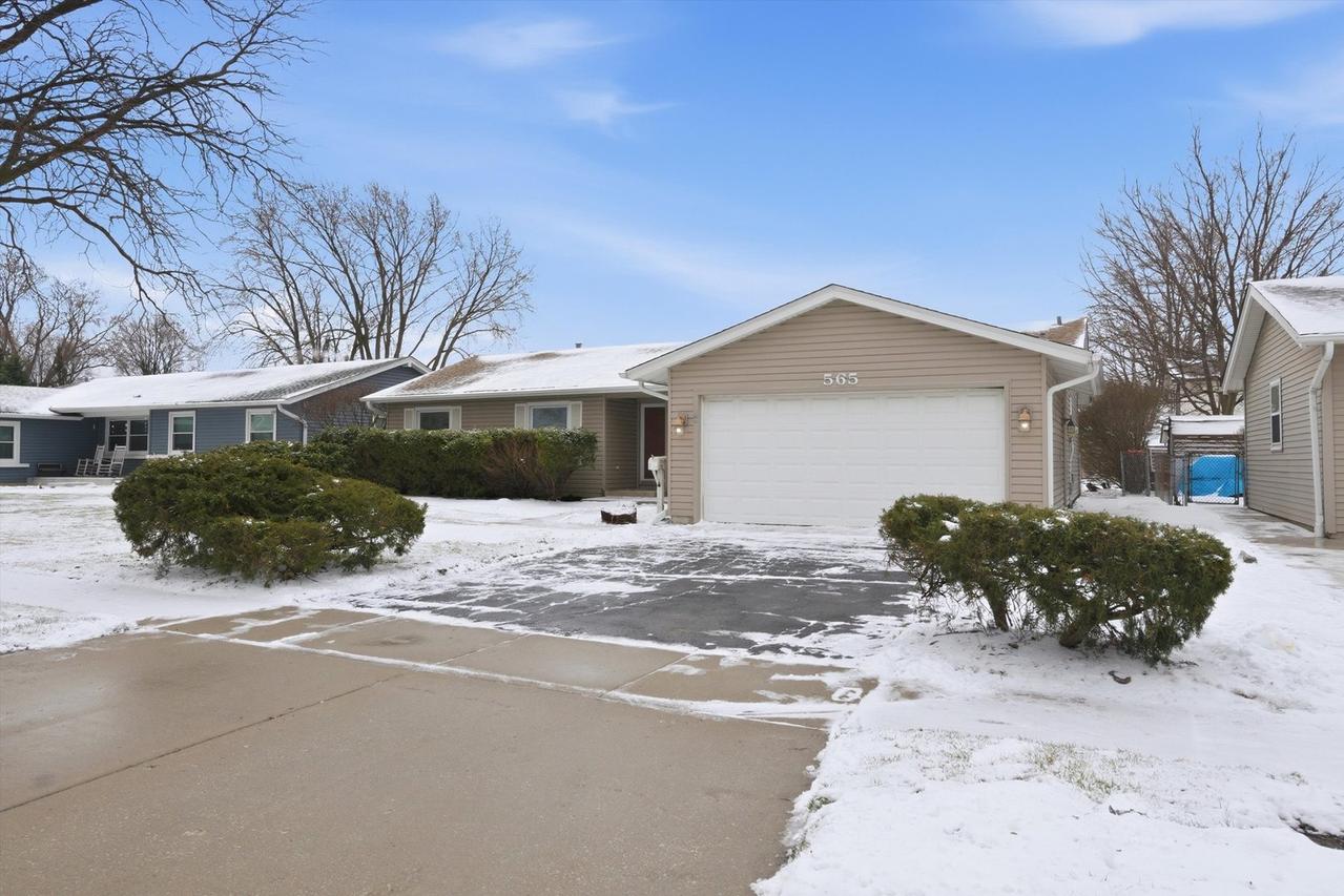 [Address Hidden by Seller], Elk Grove Village, IL 60007