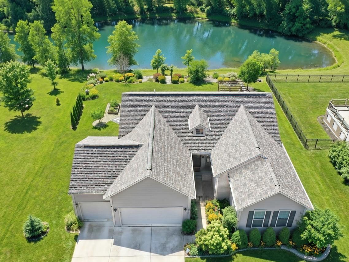 2165 Walnut Glen Blvd., Island Lake, IL 60042