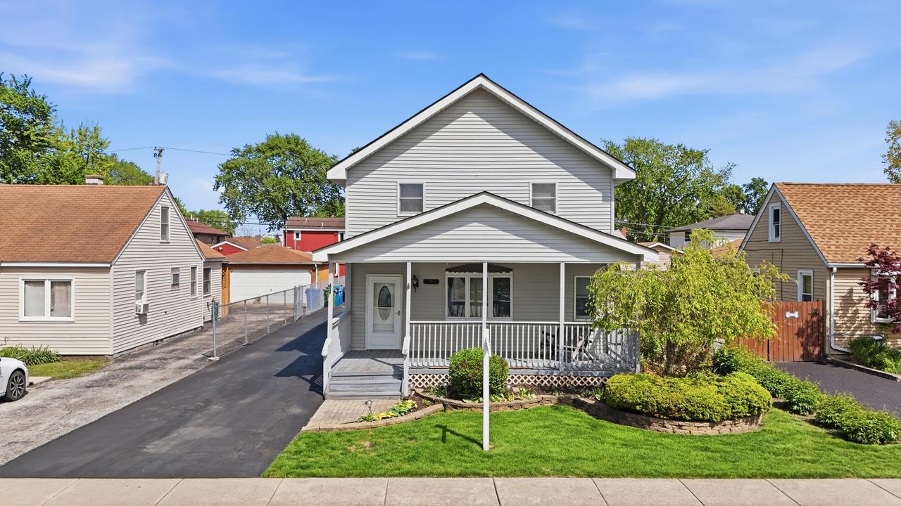 9637 Rutherford Ave., Oak Lawn, IL 60453