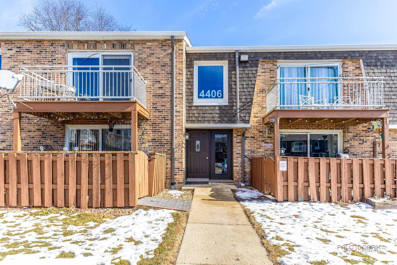 4406 Euclid Ave. #2C, Rolling Meadows, IL 60008
