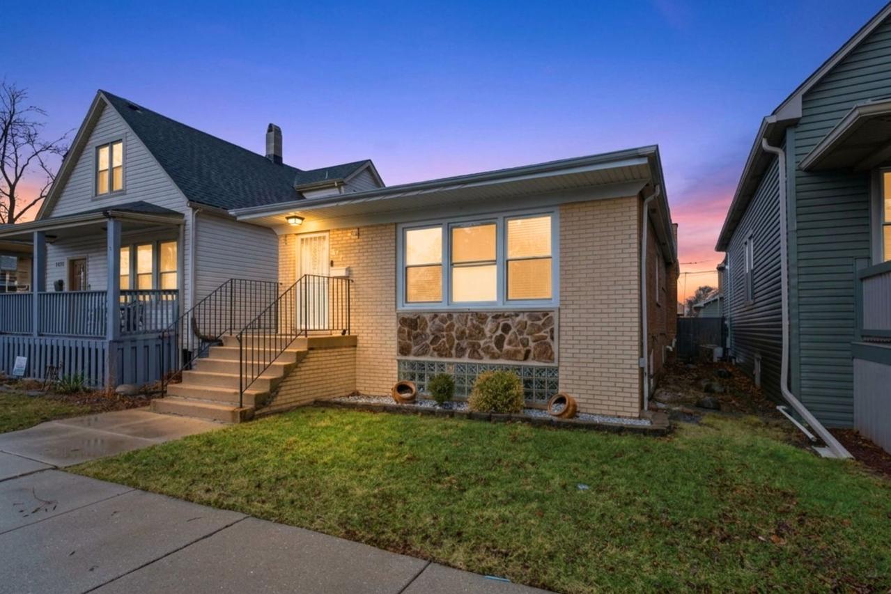 2951 N Rutherford Ave., Chicago, IL 60634