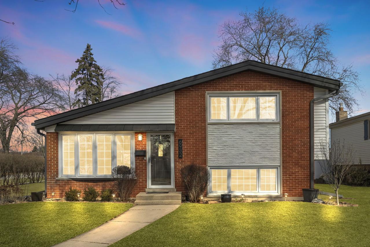 [Address Hidden by Seller], Tinley Park, IL 60477