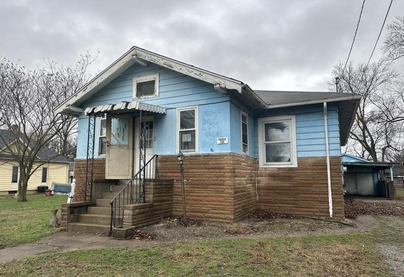 706 E Park St., Duquoin, IL 62832