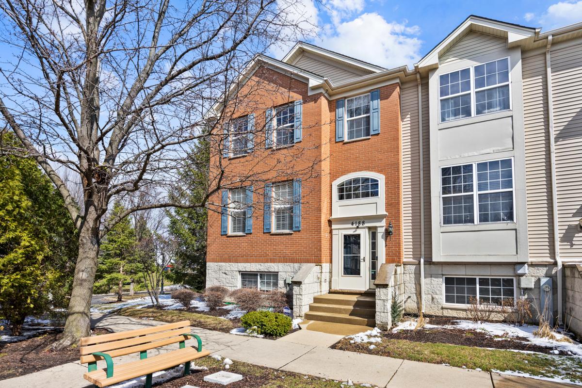 4188 Milford Ln., Aurora, IL 60504