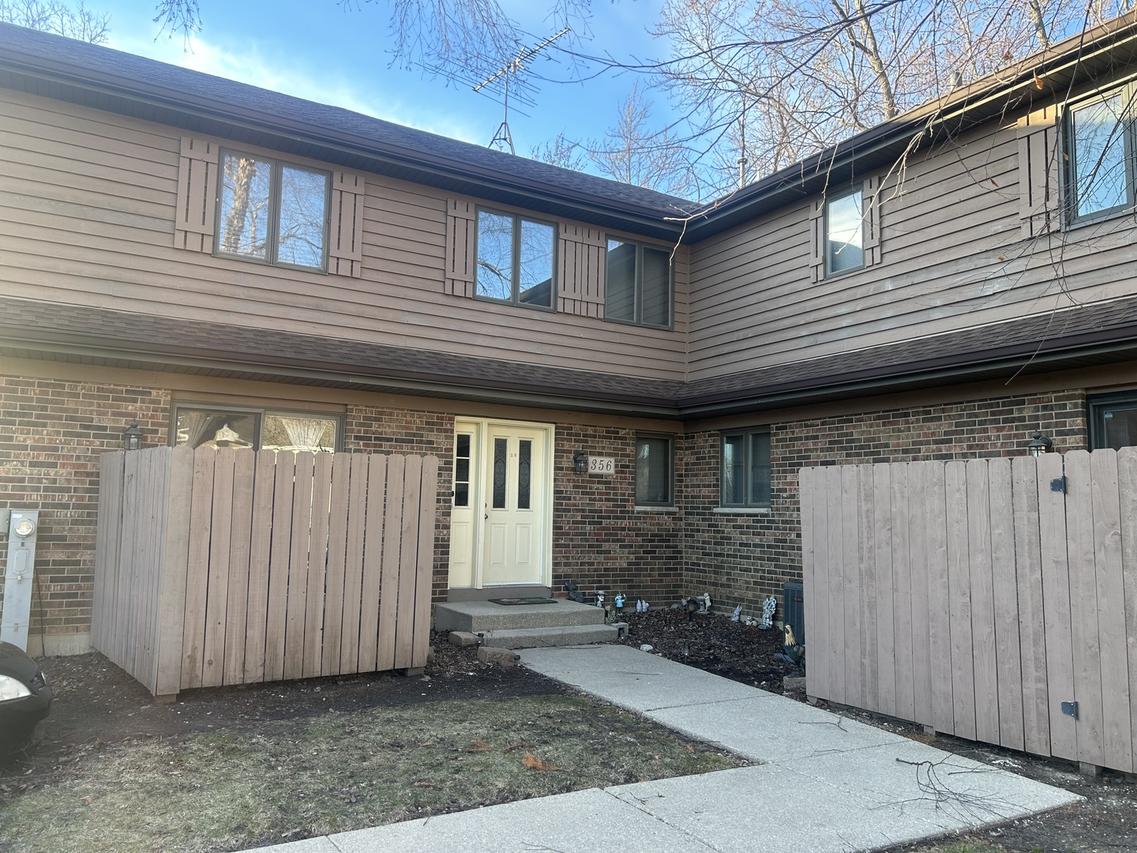 356 N Airlite St., Elgin, IL 60123