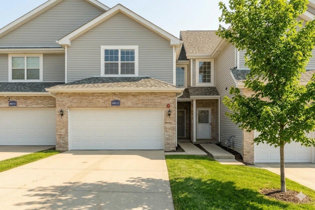600 W Pleasant Ln. #C2, Lombard, IL 60148