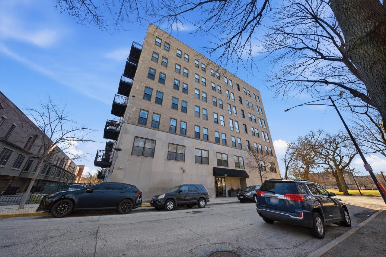 811 S Lytle St. #406, Chicago, IL 60607