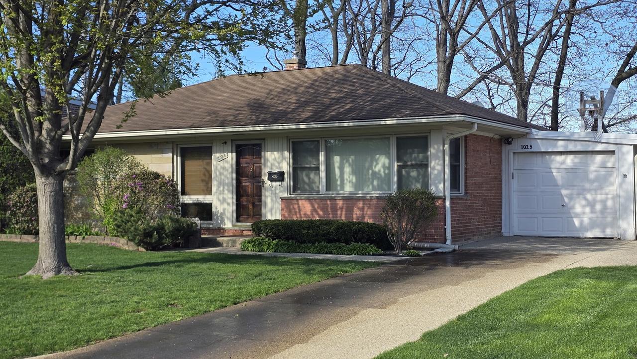 1025 Longaker Rd., Northbrook, IL 60062